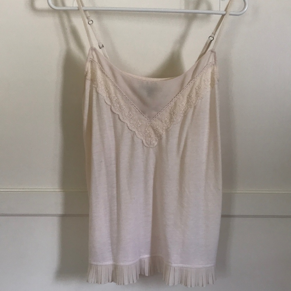 🎉 3/$15 🎉 American Eagle top 💛
